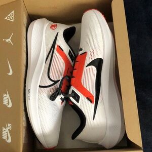 Sz 12 Nike Zoom Pegasus 40 Oregon State Beavers Shoes